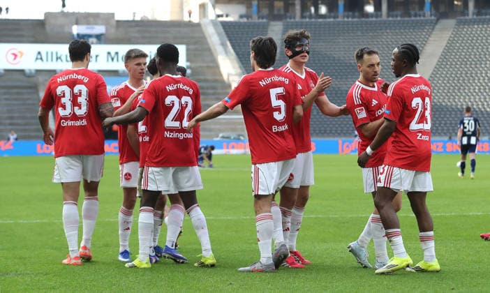 Tom Baack (5) jubelt nach Tor zum 1:1 Ausgleich mit Teamkollegen Freude Emotion Jubel Fußball Fussball DFL 2. Bundesliga Herren 24. Spieltag Saison 2025 2026 01.03.2026 Hertha BSC Berlin vs. 1.FC Nürnberg FCN DFL regulations prohibit any use of photographs as image sequences and or quasi-video