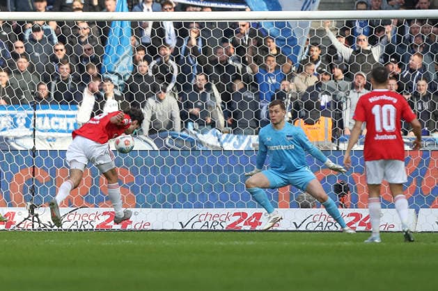 01.03.2026, xtgx, Fussball - 2.Bundesliga Hertha BSC Berlin - 1.FC Nuernberg emspor, v.l. Tor zum 1:1 durch Tom Baack (Nuernberg, 5) (DFL DFB REGULATIONS PROHIBIT ANY USE OF PHOTOGRAPHS as IMAGE SEQUENCES and or QUASI-VIDEO) Berlin