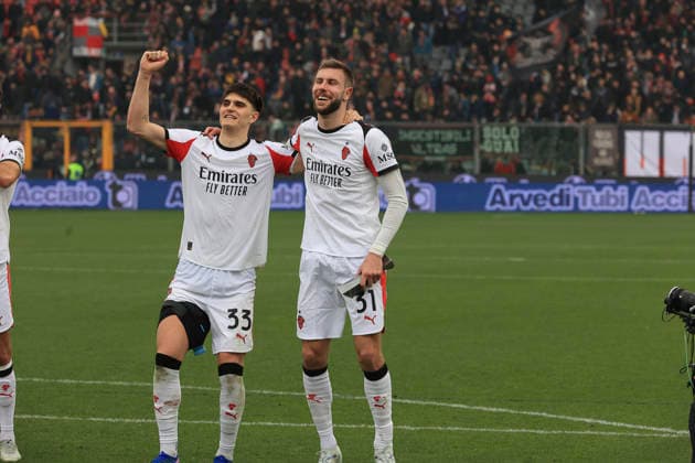 March 1, 2026, Cremona, ITALY: AC Milan s Davide Bartesaghi and AC Milan s Strahinja Pavlovic celebrate the victory at the end of the italian soccer,Serie A match between US Cremonese vs AC Milan on March 01, 2026 at the Giovanni Zini stadium in Cremona, Italy. ANSA . Soccer: Serie A; Cremonese Vs Milan  - ZUMAa110 20260301_zaf_a110_163 Copyright: xDavidexCasentinix