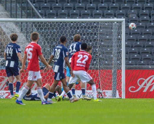 Fussball, Herren, Saison 2025 2026, 2. Bundesliga (24. Spieltag), Hertha BSC - 1. FC Nürnberg, Torchance von Rabby Nzingoula (Nürnberg), 01.03. 2026,