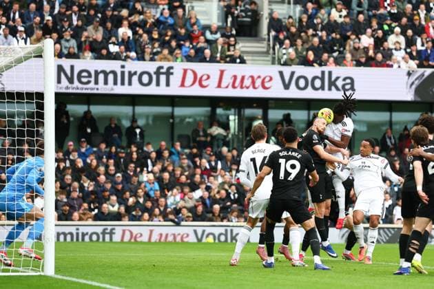 Calvin Bassey of Fulham with a header on goal Fulham v Tottenham Hotspur, Premier League, Football, Craven Cottage, London, UK - 01 Mar 2026London Craven Cottage United Kingdom EDITORIAL USE ONLY No use with unauthorised audio, video, data, fixture lists, club league logos or live services. Online in-match use limited to 120 images, no video emulation. No use in betting, games or single club league player publications. Copyright: xSimonxDael Shutterstockx 16708827av