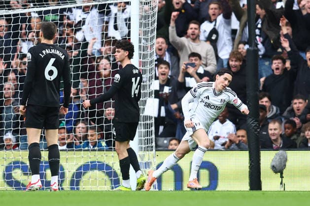 London, England, 1st March 2026. Harry Wilson of Fulham celebrates after scoring to make it 1-0 during the Fulham vs Tottenham Hotspur Premier League match at Craven Cottage, London. Picture credit should read: Paul Terry Sportimage EDITORIAL USE ONLY. No use with unauthorised audio, video, data, fixture lists, club league logos or live services. Online in-match use limited to 120 images, no video emulation. No use in betting, games or single club league player publications. SPI_029_PT_Fulham_Tottenham SPI-4567-0029
