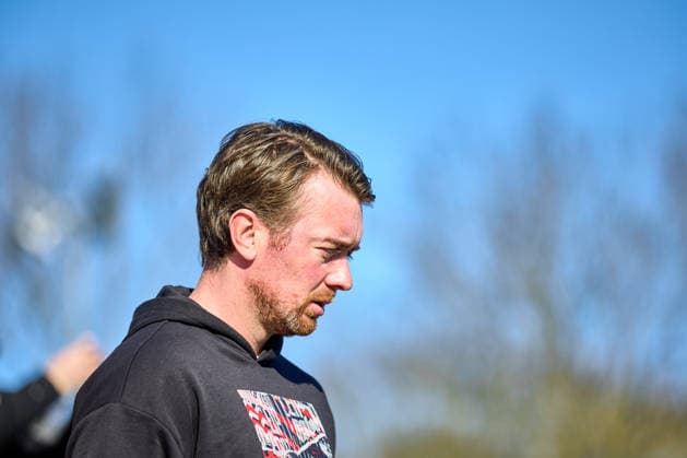01.03.2026, GER, Frauenfußball, Testspiel, 2025 2026, RB Leipzig - FC Ingolstadt Jonas Stephan (Cheftrainer, RB Leipzig), im Profil, vorm Spiel Leipzig Trainingszentrum der Roten Bulle Sachsen Deutschland