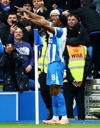 Danny Welbeck of Brighton and Hove Albion celebrates scoring a goal after making the score 2-1. Brighton and Hove Albion v Nottingham Forest, Premier League, Football, American Express Community Stadium, Brighton, UK - 01 Mar 2026Brighton American Express Community Stadi United Kingdom EDITORIAL USE ONLY No use with unauthorised audio, video, data, fixture lists, club league logos or live services. Online in-match use limited to 120 images, no video emulation. No use in betting, games or single club league player publications.  Copyright: xJamesxMarsh Shutterstockx 16708839al