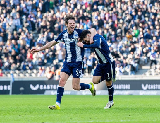 Fussball, Herren, Saison 2025 2026, 2. Bundesliga (24. Spieltag), Hertha BSC - 1. FC Nürnberg, v.l. Linus Gechter (Hertha BSC), Josip Brekalo (Hertha BSC), Jubel nach Tor zum 2:1, 01.03. 2026,