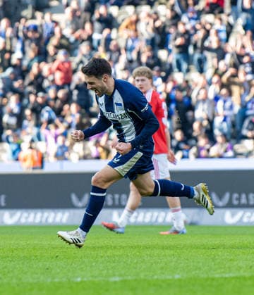 Fussball, Herren, Saison 2025 2026, 2. Bundesliga (24. Spieltag), Hertha BSC - 1. FC Nürnberg, Josip Brekalo (Hertha BSC), Jubel nach Tor zum 2:1, 01.03. 2026,