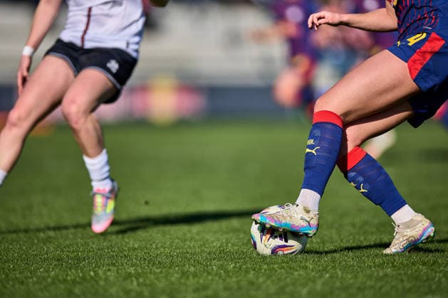 01.03.2026, GER, Frauenfußball, Testspiel, 2025 2026, RB Leipzig - FC Ingolstadt Details, Spielball, Puma, Schuhe, Adidas Leipzig Trainingszentrum der Roten Bulle Sachsen Deutschland