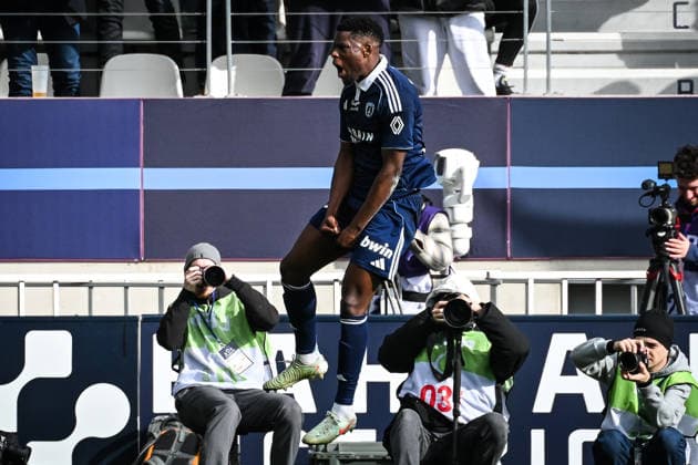March 1, 2026, Paris, France, France: Marshall MUNETSI of Paris FC celebrates his goal during the Ligue 1 match between Paris FC and OGC Nice at Jean-Bouin Stadium on March 01, 2026 in Paris, France. Paris France - ZUMAm308 20260301_zsp_m308_006 Copyright: xMatthieuxMirvillex