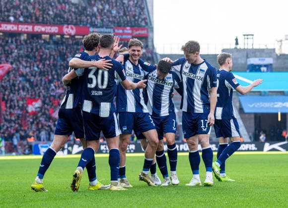 Fussball, Herren, Saison 2025 2026, 2. Bundesliga (24. Spieltag), Hertha BSC - 1. FC Nürnberg, v.l. Linus Gechter (Hertha BSC), Paul Seguin (Hertha BSC), Marton Dardai (Hertha BSC), Josip Brekalo (Hertha BSC), Sebastian Grönning (Hertha BSC), Marten Winkler (Hertha BSC), Jubel nach Tor zum 2:1, 01.03. 2026,