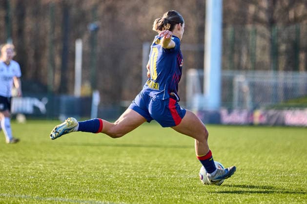 01.03.2026, GER, Frauenfußball, Testspiel, 2025 2026, RB Leipzig - FC Ingolstadt Gina Chmielinski (10, RB Leipzig), Freisteller, Aktion, Schuss zum 2:1 Leipzig Trainingszentrum der Roten Bulle Sachsen Deutschland