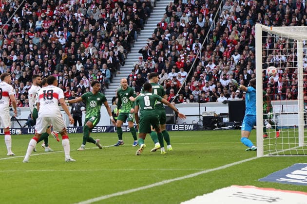 1:0 Tor fuer VfB Stuttgart durch Deniz Undav (VfB Stuttgart, 26) , Deutschland, Fussball, 1. Bundesliga, 24.Spieltag, 2025 2026, VfB Stuttgart vs. VfL Wolfsburg, 01.03.2026, Stuttgart MHP Arena Deutschland