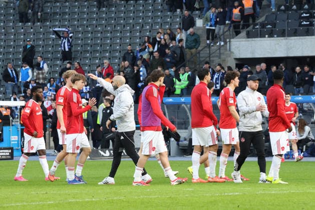 DEU, DFL, 2. FBL, Hertha BSC vs. 1.FC Nuernberg, 01.03.2026, Berliner Olympiastadion, Berlin, DEU, DFL, 2. FBL, Hertha BSC vs. 1.FC Nuernberg, im Bild Nürnberger-Spielerkreis DFL - regulations prohibit any use of Photographs as image sequences and or quasi-video