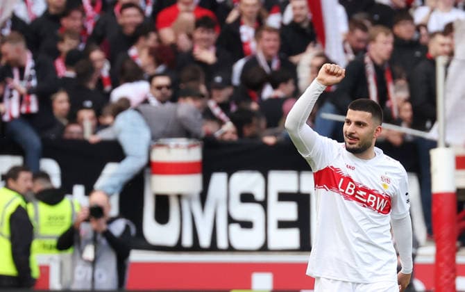 01.03.2026, Deutschland, Stuttgart, Fußball Bundesliga, 20. Spieltag, VfB Stuttgart vs. VfL Wolfsburg, Jubel nach dem 1:0 Tor, Torschütze Deniz Undav (VfB)