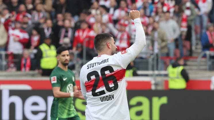 Stuttgart, Fußball Bundesliga, 20. Spieltag, VfB Stuttgart vs. VfL Wolfsburg, Deniz Undav ( VfB )