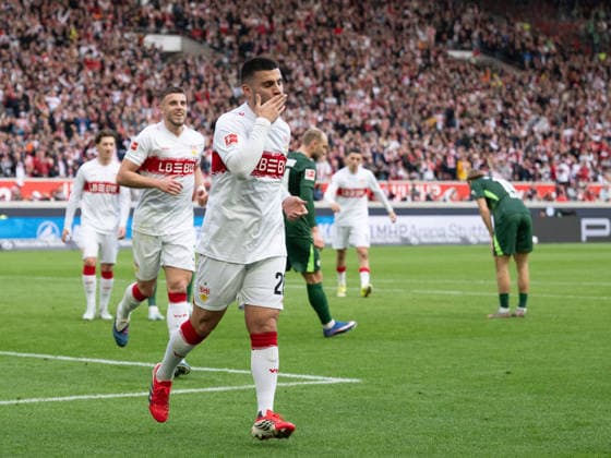Tor zum. 1:0 durch Deniz Undav (VfB Stuttgart 26), Jubel, Torjubel. Bejubelt sein Tor. GER, VfB Stuttgart vs. VfL Wolfsburg, Fussball, Herren, 1. Bundesliga, 24. Spieltag, Spielzeit 2025 2026, 01.03.2026, DFL DFB REGULATIONS PROHIBIT ANY USE OF PHOTOGRAPHS AS IMAGE SEQUENCES AND OR QUASI-VIDEO, GER, VfB Stuttgart vs. VfL Wolfsburg, Fussball, Herren, 1. Bundesliga, 24. Spieltag, Spielzeit 2025 2026, 01.03.2026 Stuttgart