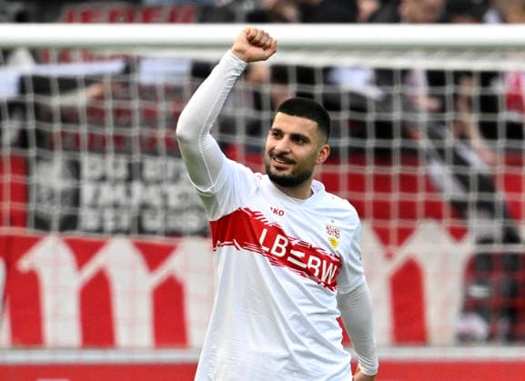 TOR zum 1:0 Deniz Undav VfB Stuttgart (26) Torjubel Gestik Geste VfB Stuttgart vs VfL Wolfsburg WOB 01.03.2026 DFL REGULATIONS PROHIBIT ANY USE OF PHOTOGRAPHS AS IMAGE SEQUENCES AND OR QUASI-VIDEO VfB Stuttgart vs VfL Wolfsburg WOB