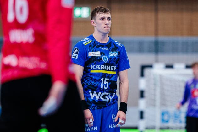 Simone Mengon (TVB Stuttgart, 15) ist enttaeuscht unzufrieden GER, GWD Minden vs. TVB Stuttgart, Handball, 1. Bundesliga, 23. Spieltag, Spielzeit 2025 2026, 01.03.2026 GER, GWD Minden vs. TVB Stuttgart, Handball, 1. Bundesliga, 23. Spieltag, Spielzeit 2025 2026, 01.03.2026 Minden Copyright: xEibner-Pressefoto JanxRollingerx EP_JSK