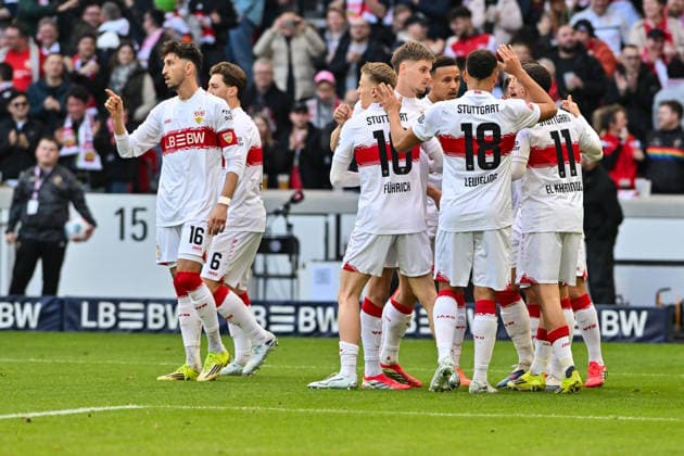 Bundesliga; VfB Stuttgart - VfL Wolfsburg; 01.03.2026 STUTTGART, DEUTSCHLAND - 01. MÄRZ: Jubel der Hausherren nach dem Treffer zum 1-0 durch Deniz UNDAV (VfB Stuttgart 26) Tor Torschuetze Freude Happy während dem Bundesligamatch zwischen dem VfB Stuttgart und dem VfL Wolfsburg am 24. Spieltag in der MHP-Arena DFL REGULATIONS PROHIBIT ANY USE OF PHOTOGRAPHS AS IMAGE SEQUENCES AND OR QUASI-VIDEO
