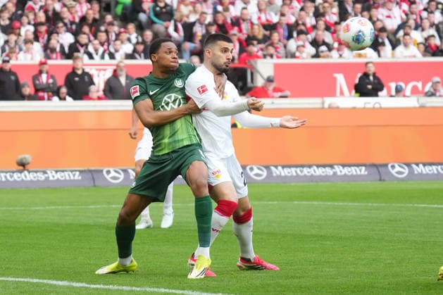 Bundesliga, Spieltag 24, Saison 2025 26, VfB Stuttgart - VfL Wolfsburg Jeanuel Belocian (VfL Wolfsburg), Deniz Undav (VfB Stuttgart) - VfB Stuttgart - VfL Wolfsburg Bundesliga, Spieltag 24, Saison 2025 26, VfB Stuttgart - VfL Wolfsburg Deutschland, Stuttgart, MHP Arena, 01.03.2026 (DFL DFB REGULATIONS PROHIBIT ANY USE OF PHOTOGRAPHS as IAMGE SEQUENCES and or QUASI-VIDEO).