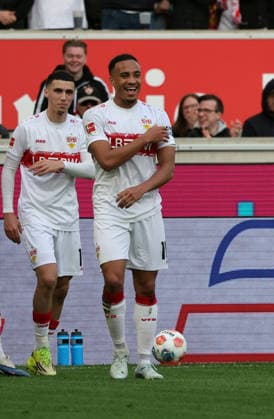 01.03.26 VfB Stuttgart - VfL Wolfsburg Deutschland, Stuttgart, 01.03.2026, Fussball, Bundesliga, Saison 2025 2026, VfB Stuttgart - VfL Wolfsburg: Jamie Leweling (VfB Stuttgart); Jubel Tor 3:0 Leweling.