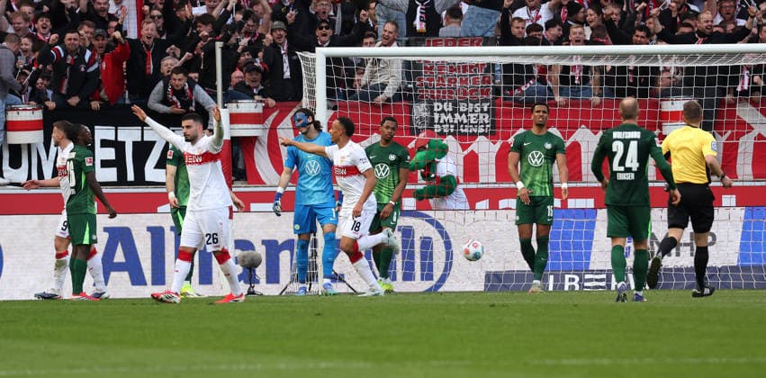 01.03.2026, Deutschland, Stuttgart, Fußball Bundesliga, 20. Spieltag, VfB Stuttgart vs. VfL Wolfsburg, Jubel nach dem 2:0 Tor, Torschütze Jamie Leweling (VfB)