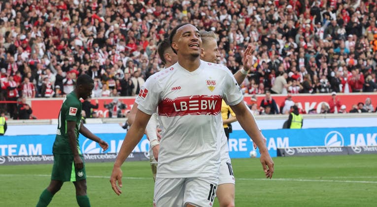 Stuttgart, Fußball Bundesliga, 20. Spieltag, VfB Stuttgart vs. VfL Wolfsburg, Jamie Leweling ( VfB )