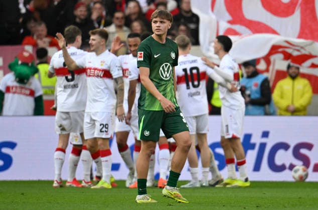 TOR zum 3:0 Jamie Leweling VfB Stuttgart (18) Torjubel Pharell Hensel VfL Wolfsburg (37) enttaeuscht VfB Stuttgart vs VfL Wolfsburg WOB 01.03.2026 DFL REGULATIONS PROHIBIT ANY USE OF PHOTOGRAPHS AS IMAGE SEQUENCES AND OR QUASI-VIDEO VfB Stuttgart vs VfL Wolfsburg WOB