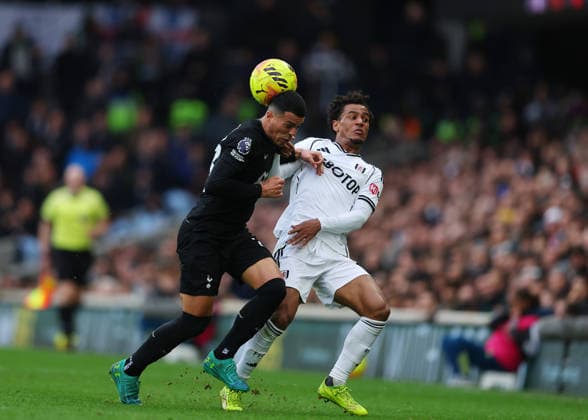 1st March 2026; Craven Cottage, Fulham, London, England; Premier League Football, Fulham versus Tottenham Hotspur; Oscar Bobb of Fulham under pressure from Joao Palhinha of Tottenham Hotspur  JPxFletcher Content restricted for UK based newspaper
