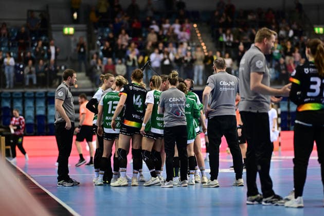 Handball I Frauen I Saison 2025-2026 I 1. HBF I 19. Spieltag I VfL Oldenburg - FRISCH AUF Göppingen I 01.03.2026 VfL Oldenburg Frauen zusammen Oldenburg EWE Arena Niedersachsen Deutschland Copyright: xLobeca FelixxSchlikisx