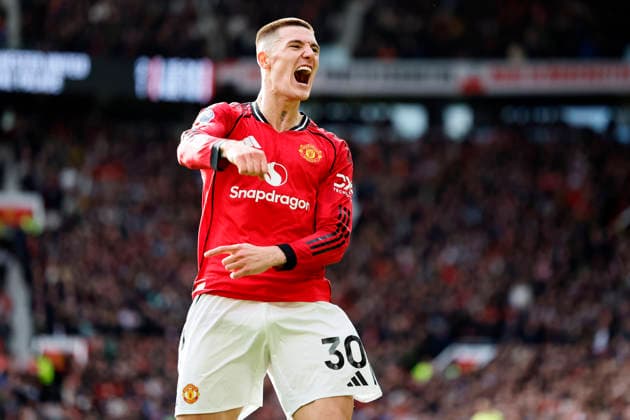 Manchester United, ManU v Crystal Palace - Premier League Benjamin Sesko of Manchester United celebrates 2nd goal during the Premier League match between Manchester United and Crystal Palace at Old Trafford on March 1, 2026 in Manchester, England. WARNING! This Photograph May Only Be Used For Newspaper And Or Magazine Editorial Purposes. May Not Be Used For Publications Involving 1 player, 1 Club Or 1 Competition Without Written Authorisation From Football DataCo Ltd. For Any Queries, Please Contact Football DataCo Ltd on +44 (0) 207 864 9121 Manchester Old Trafford England United Kingdom Copyright: xAllstarxPicturexLibraryxLtdx