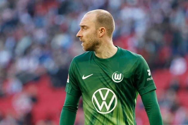 Christian Eriksen (VfL Wolfsburg, 24) , Deutschland, Fussball, 1. Bundesliga, 24.Spieltag, 2025 2026, VfB Stuttgart vs. VfL Wolfsburg, 01.03.2026, Stuttgart MHP Arena Deutschland