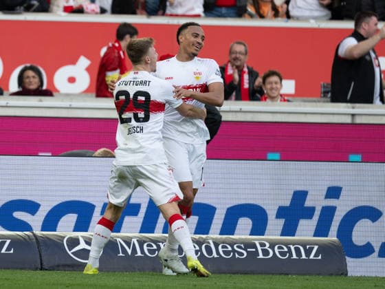 Tor zum 3:0 durch Jamie Leweling (VfB Stuttgart 18), Jubel, Torjubel, Bejubelt sein Tor mit Finn Jeltsch (VfB Stuttgart 29) GER, VfB Stuttgart vs. VfL Wolfsburg, Fussball, Herren, 1. Bundesliga, 24. Spieltag, Spielzeit 2025 2026, 01.03.2026, DFL DFB REGULATIONS PROHIBIT ANY USE OF PHOTOGRAPHS AS IMAGE SEQUENCES AND OR QUASI-VIDEO, GER, VfB Stuttgart vs. VfL Wolfsburg, Fussball, Herren, 1. Bundesliga, 24. Spieltag, Spielzeit 2025 2026, 01.03.2026 Stuttgart