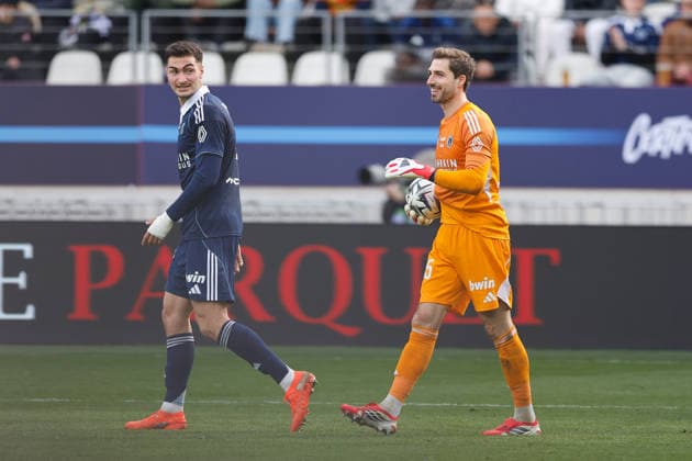 Paris FC v OGC Nice - Ligue 1 McDonald s 2025 2026 42 Diego COPPOLA (pfc) - 35 Kevin TRAPP (pfc) during the Ligue 1 McDonald s match between Paris and Nice at Stade Jean Bouin on March 1, 2026 in Paris, France. Paris France  Copyright: xFEPx 776348305