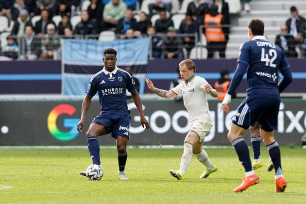 Paris FC v OGC Nice - Ligue 1 McDonald s 2025 2026 26 Melvin BARD (ogcn) - 18 Marshall MUNETSI (pfc) during the Ligue 1 McDonald s match between Paris and Nice at Stade Jean Bouin on March 1, 2026 in Paris, France. Paris France  Copyright: xFEPx 776348305