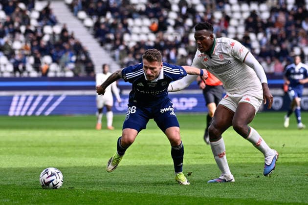 FOOTBALL : Paris FC vs Nice - Ligue 1 - 01 03 2026 Ciro Immobile ( 36 - PFC ) and Kojo Peprah Oppong ( 37 - Nice ) during the Ligue 1 match between Paris FC and OGC Nice at Stade Jean Bouin on March 01, 2026 in Paris, France. ( Photo by Federico Pestellini PsnewZ ) - ParisFrance  Copyright: xFedericoxPestelinix