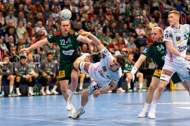 Elias NEWEL (FRISCH AUF! Goeppingen, 40) erzielt ein Tor, Aktion, Torwurf GER, TSV Hannover-Burgdorf vs. FRISCH AUF! Goeppingen, Handball, Bundesliga, 23. Spieltag, Spielzeit 2025 2026, 01.03.2026, GER, TSV Hannover-Burgdorf vs. FRISCH AUF! Goeppingen, Handball, Bundesliga, 23. Spieltag, Spielzeit 2025 2026, 01.03.2026, Hannover Copyright: xEibnerxPressefoto OliverxSchmidtx EP_OST