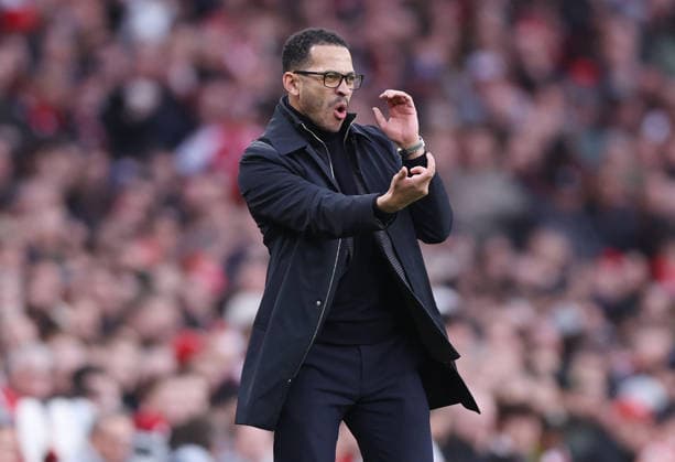 London, England, 1st March 2026. Liam Rosenior manager of Chelsea on the touchline during the Arsenal vs Chelsea Premier League match at the Emirates Stadium, London. Picture credit should read: David Klein Sportimage EDITORIAL USE ONLY. No use with unauthorised audio, video, data, fixture lists, club league logos or live services. Online in-match use limited to 120 images, no video emulation. No use in betting, games or single club league player publications. SPI_016_DK_Arsenal_Chelsea SPI-4568-0016