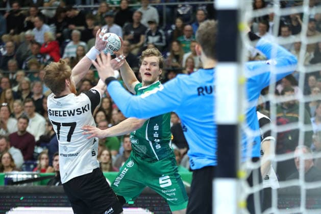 Handball DAIKIN HBL, SC DHfK Leipzig - Bergischer HC; 01.03.2026 Blaer Hinriksson (44, SC DHfK Leipzig) in Aktion. Handball, DAIKIN HBL, 1. Bundesliga, Saison 2025 2026, 23. Spieltag: SC DHfK Leipzig vs. Bergischer HC am 01.03.2026 in der Quarterback Immobilien Arena Leipzig. Copyright: xBEAUTIFULxSPORTS JanxKaeferx