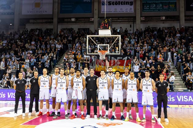 GER, FIBA Basketball World Cup 2027, European Qualifiers, Deutschland-Kroatien. 01.03.2026, Telekom Dome, Bonn, GER, FIBA Basketball World Cup 2027, European Qualifiers, Deutschland-Kroatien. Teamfoto Team Deutschland Â Foto: Alexander Trienitz Bonn Telekom Dome Nordrhein-Westfalen Deutschland
