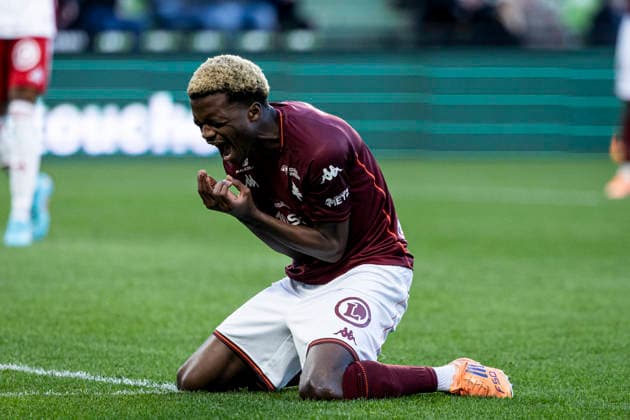 FOOTBALL : Metz vs Stade Brestois - ligue 1 - Metz - 01 03 26 Alpha TourÃ 12  Copyright: xelyxandroxcegarrax