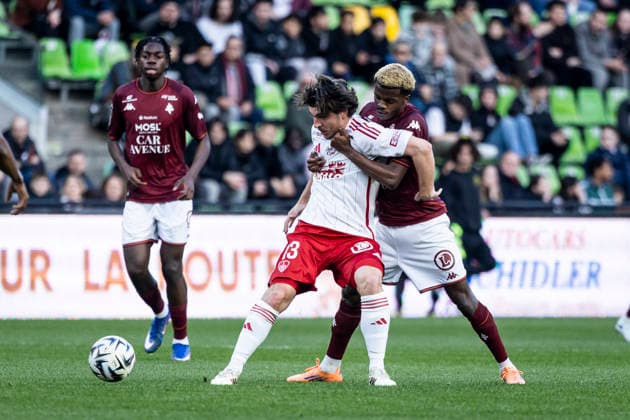 FOOTBALL : Metz vs Stade Brestois - ligue 1 - Metz - 01 03 26 Joris Chotard 13 et Alpha TourÃ 12  Copyright: xelyxandroxcegarrax