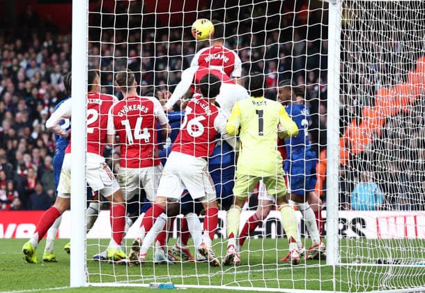 London, England, 1st March 2026. Piero Hincapie of Arsenal heads into his own net to equalise (1-1) during the Arsenal vs Chelsea Premier League match at the Emirates Stadium, London. Picture credit should read: David Klein Sportimage EDITORIAL USE ONLY. No use with unauthorised audio, video, data, fixture lists, club league logos or live services. Online in-match use limited to 120 images, no video emulation. No use in betting, games or single club league player publications. SPI_054_DK_Arsenal_Chelsea SPI-4568-0054