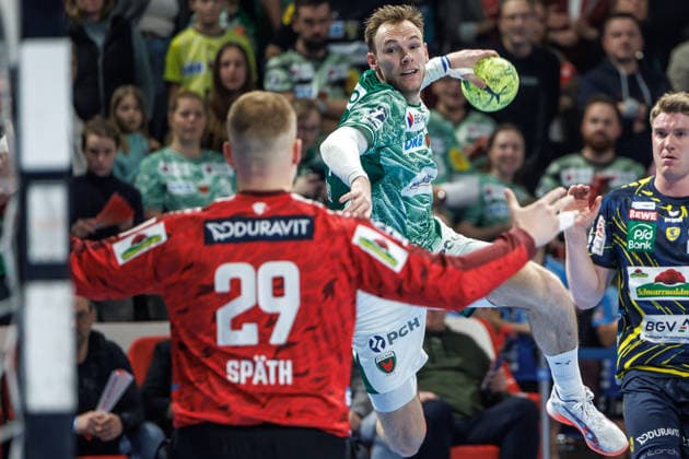 Berlin, 01.03.26, Handball: Bundesliga, Fuechse Berlin - Rhein-Neckar Löwen, 23. Spieltag, Max-Schmeling-Halle. Mathias Gidsel (Füchse Berlin) wirft den Ball auf das Tor. Fuechse Berlin - HSG Wetzlar