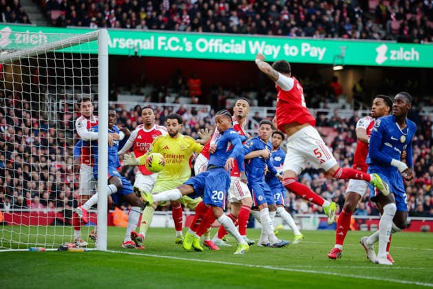 Premier League 2025 26 Arsenal v Chelsea Emirates Stadium 01.03.2026 Joao Pedro of Chelsea puts a corner just wide of the post Premier League 2025 26 Arsenal v Chelsea Emirates Stadium 01.03.2026 Photograph By Marc Aspland The Times  Copyright: xMarcxAsplandx NINTCHDBPICT001063140330