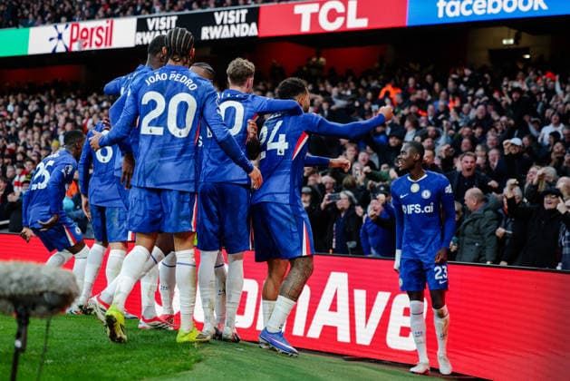 Premier League 2025 26 Arsenal v Chelsea Emirates Stadium 01.03.2026 Piero Hincapie of Arsenal own goal 1-1 and Chelsea players celebrate Premier League 2025 26 Arsenal v Chelsea Emirates Stadium 01.03.2026 Photograph By Marc Aspland The Times  Copyright: xMarcxAsplandx NINTCHDBPICT001063140634