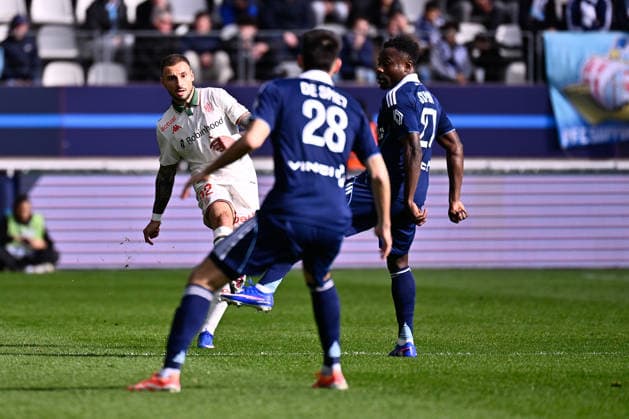 FOOTBALL : Paris FC vs Nice - Ligue 1 - 01 03 2026 Jonathan Clauss ( 92 - Nice ) during the Ligue 1 match between Paris FC and OGC Nice at Stade Jean Bouin on March 01, 2026 in Paris, France. ( Photo by Federico Pestellini PsnewZ ) - ParisFrance  Copyright: xFedericoxPestelinix