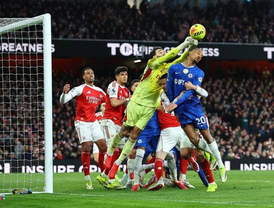David Raya of Arsenal saves under pressure from Joao Pedro of Chelsea Arsenal v Chelsea, Premier League, Football, Emirates Stadium, London, UK - 01 Mar 2026London Emirates Stadium United Kingdom EDITORIAL USE ONLY No use with unauthorised audio, video, data, fixture lists, club league logos or live services. Online in-match use limited to 120 images, no video emulation. No use in betting, games or single club league player publications. Copyright: xMichaelxZemanek Shutterstockx 16708844az