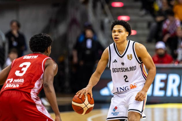 GER, FIBA Basketball World Cup 2027, European Qualifiers, Deutschland-Kroatien. 01.03.2026, Telekom Dome, Bonn, GER, FIBA Basketball World Cup 2027, European Qualifiers, Deutschland-Kroatien. Oscar da Silva (Deutschland, No1), Jaleen Smith (Kroatien, No3) Â Foto: Alexander Trienitz Bonn Telekom Dome Nordrhein-Westfalen Deutschland