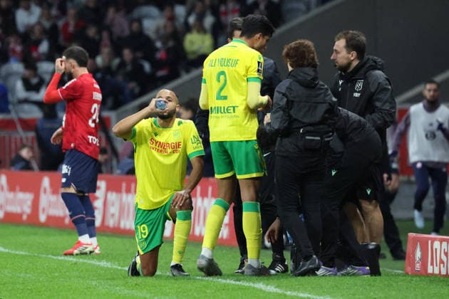 FOOTBALL : LOSC Lille vs FC Nantes - Ligue 1 J24 - 01 03 2026 Pause fraicheur lors du match LOSC Lille vs FC Nantes, Ligue 1 J24, Decathlon Arena stade Pierre Mauroy, le 1er mars 2026 - photo Laurent Sanson PsnewZ  Copyright: xLaurentxSANSONx xPsnewZx