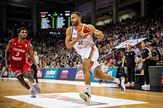 Basketball Bonn 01.03.2026 FIBA Basketball World Cup 2027 European Qualifiers Deutschland (GER) - Kroatien (CRO) Johannes Thiemann (Deutschland, No.32) *** Basketball Bonn 01 03 2026 FIBA Basketball World Cup 2027 European Qualifiers Germany GER Croatia CRO Johannes Thiemann Germany, No 32